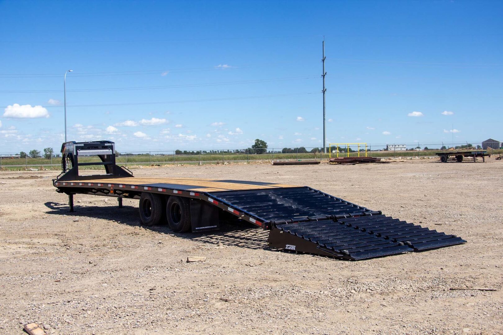 Gooseneck Flatbed Trailer